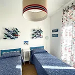 Domus Mari A Due Passi Dal Mare Cincinnato Apartment *