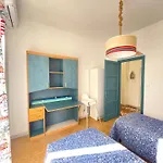 Apartment Domus Mari A Due Passi Dal Mare Cincinnato *